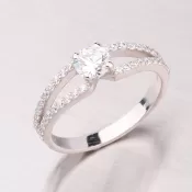 Zlatý prsteň so zirkónmi GZ2358B