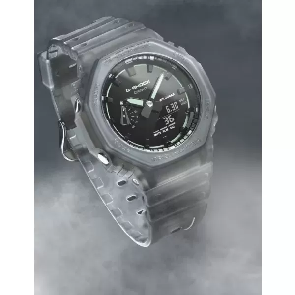 Casio G-Shock GA-2100K-1AER Carbon Core Guard