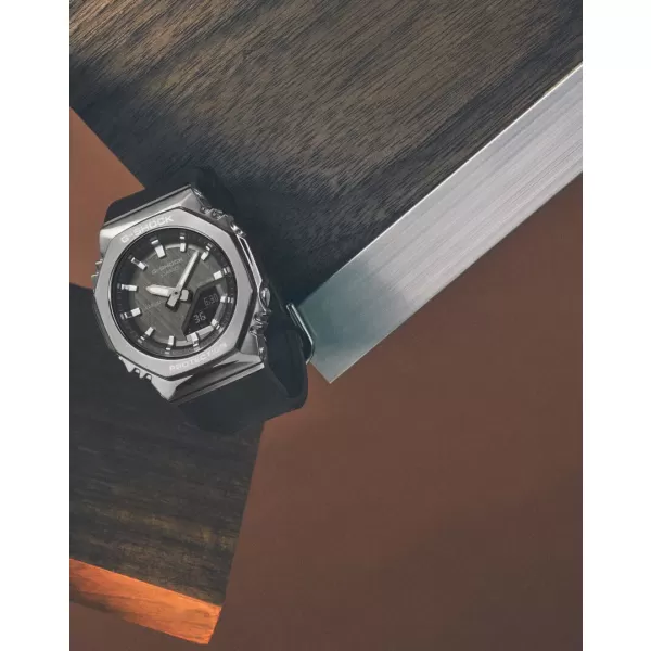 Casio G-Shock GM-S2110-1A1ER