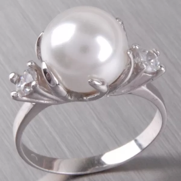 Strieborný prsteň s perlou a zirkónmi 6T1190B