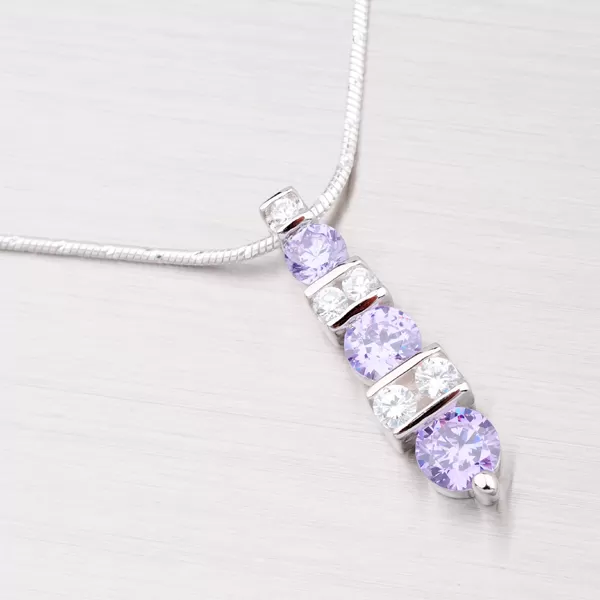 Prívesok so zirkónmi P3092