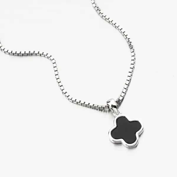 Strieborný prívesok štvorlístok Clover s Onyx PKL-3153