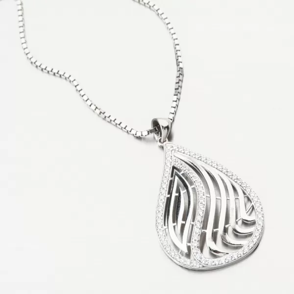 Strieborný prívesok so zirkónmi PKL-3161